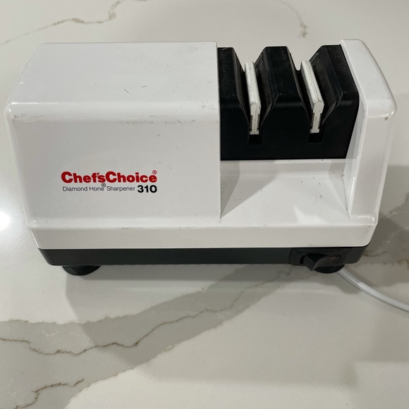 Chef's Choice Diamond Hone Knife Sharpener - Picture 1 of 4